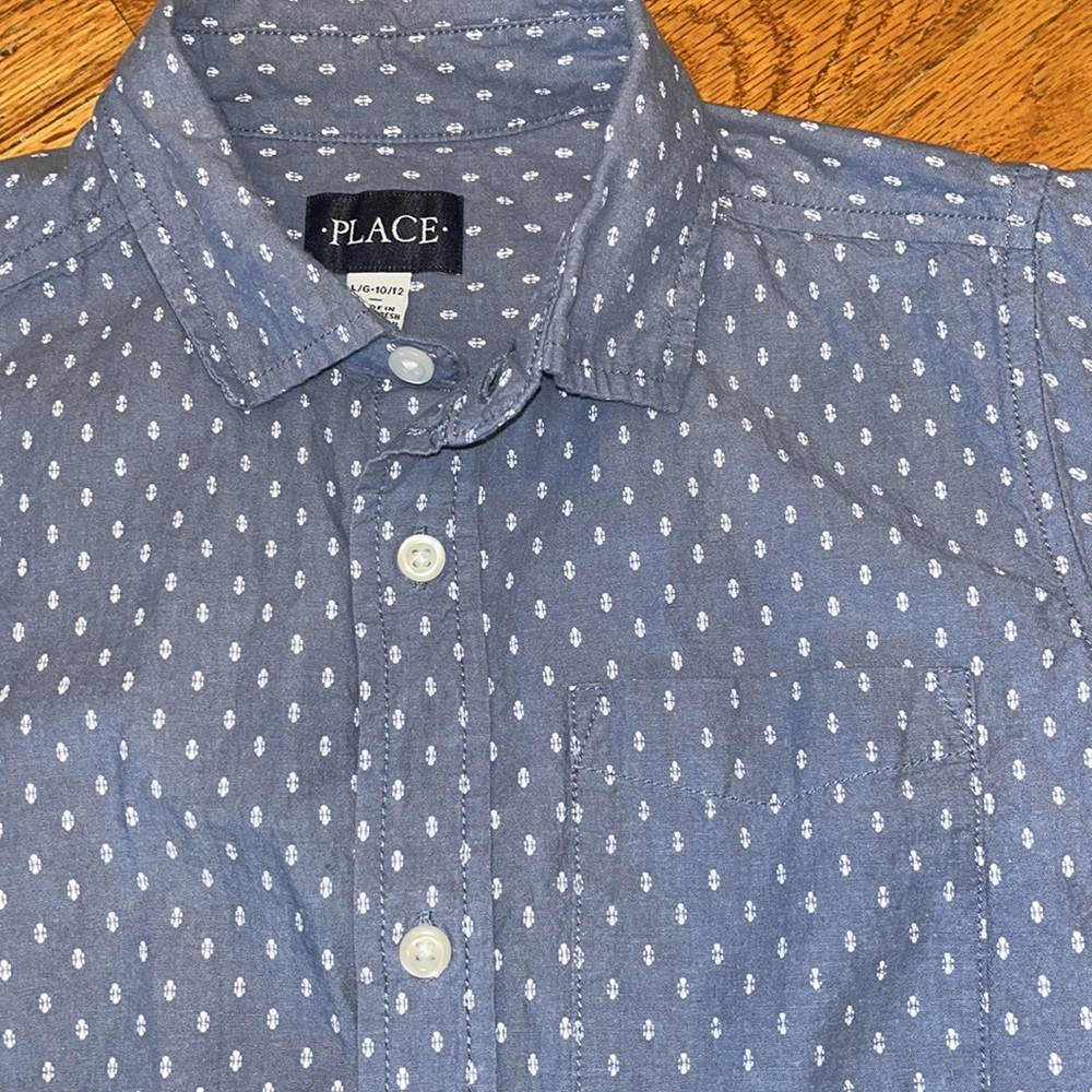 Children’s Place Blue pattern button down - Picture 2 of 4